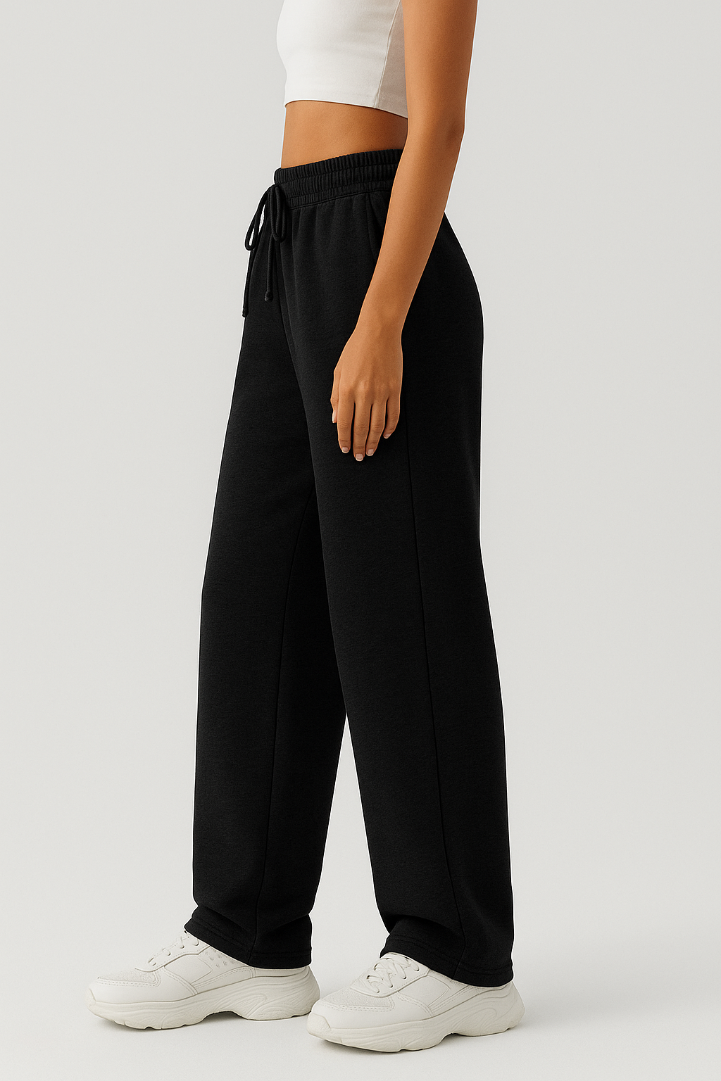 BLACK SWEATPANTS