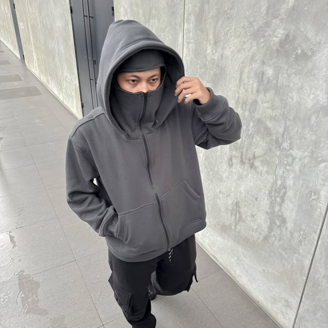 Full sleeves black Balaclava jacket, ideal winter gear for Honda CG 125 and Yamaha YBR riders.